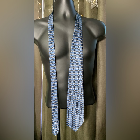 3/$10 Men’s patterned Stonehenge Silk Neck Tie - Picture 2 of 7